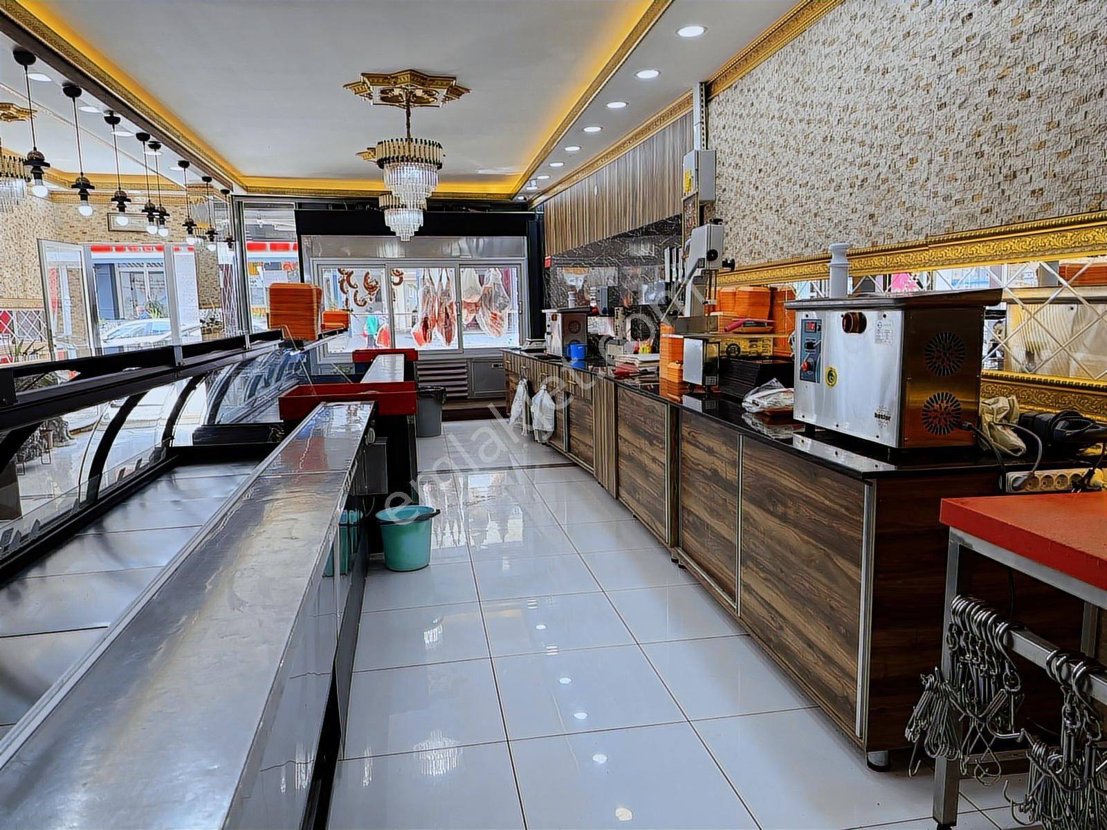 Bal Gayrimenkulden-kaçırılmayacak Konumda 300 M2 Dükkan - Görsel 2