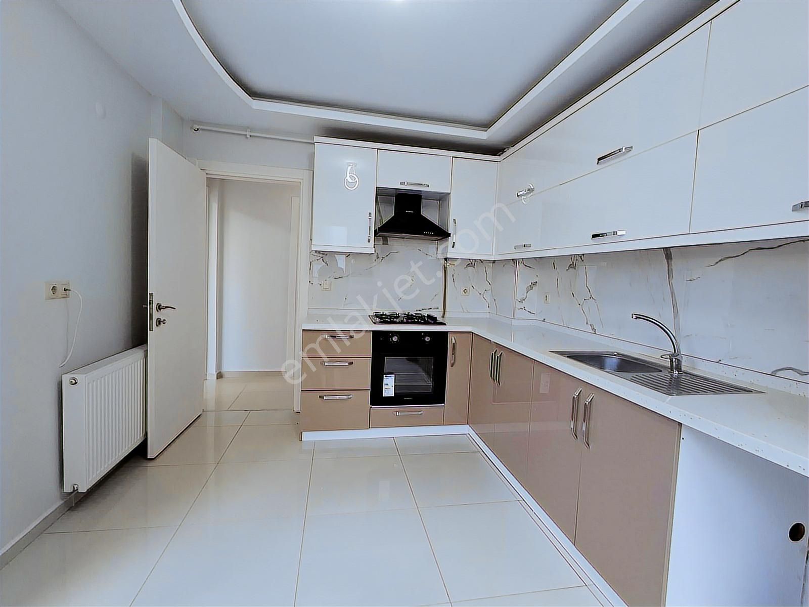 Bal Gayrimenkul- Barbarosta Site İçinde Geniş Ferah 3+1 Daire - Görsel 3