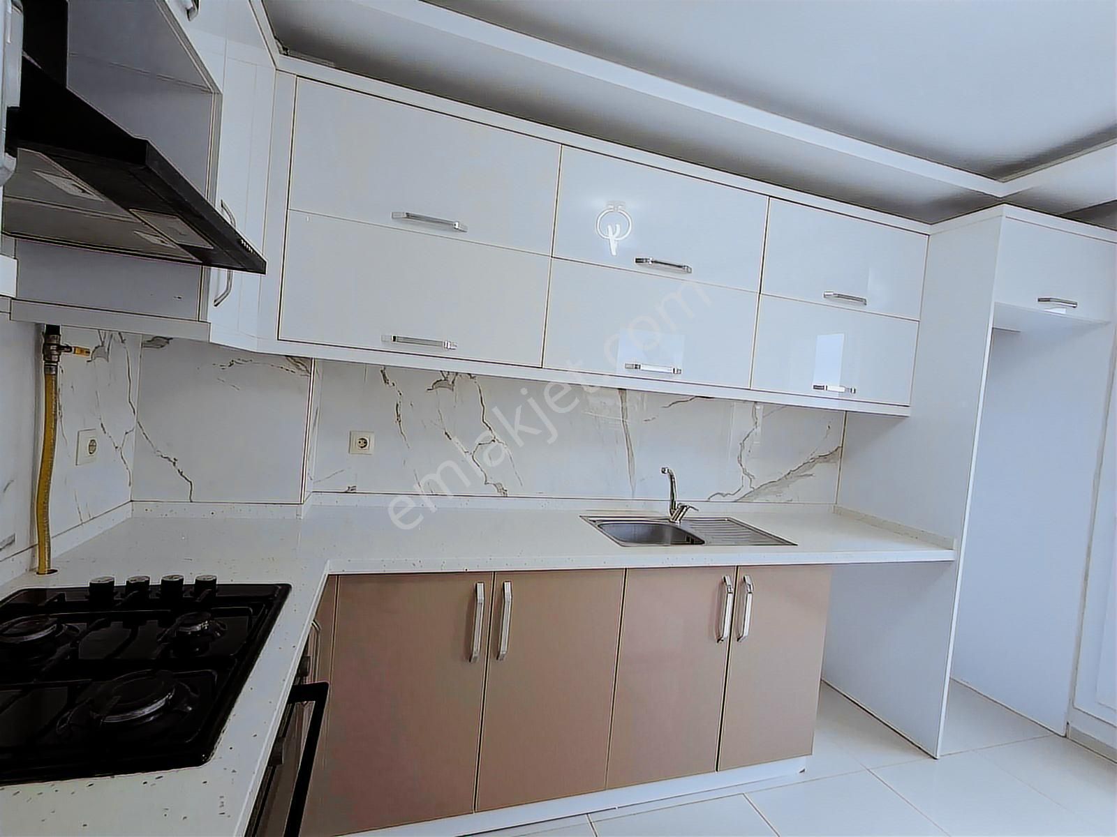 Bal Gayrimenkul- Barbarosta Site İçinde Geniş Ferah 3+1 Daire - Görsel 33