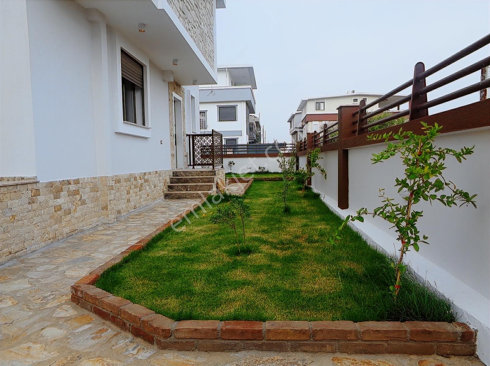 Bal Gayrimenkul-mithatpaşada Muhteşem Tasarımlı 4+1 Villa - Görsel 30