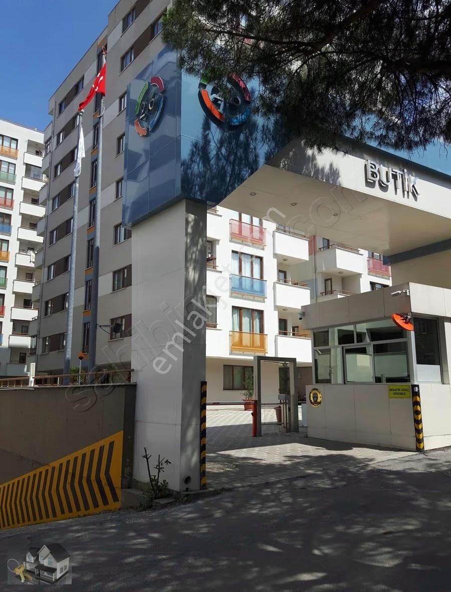 Çekmeköy 216 Butik Sitede Kiralık 1+1