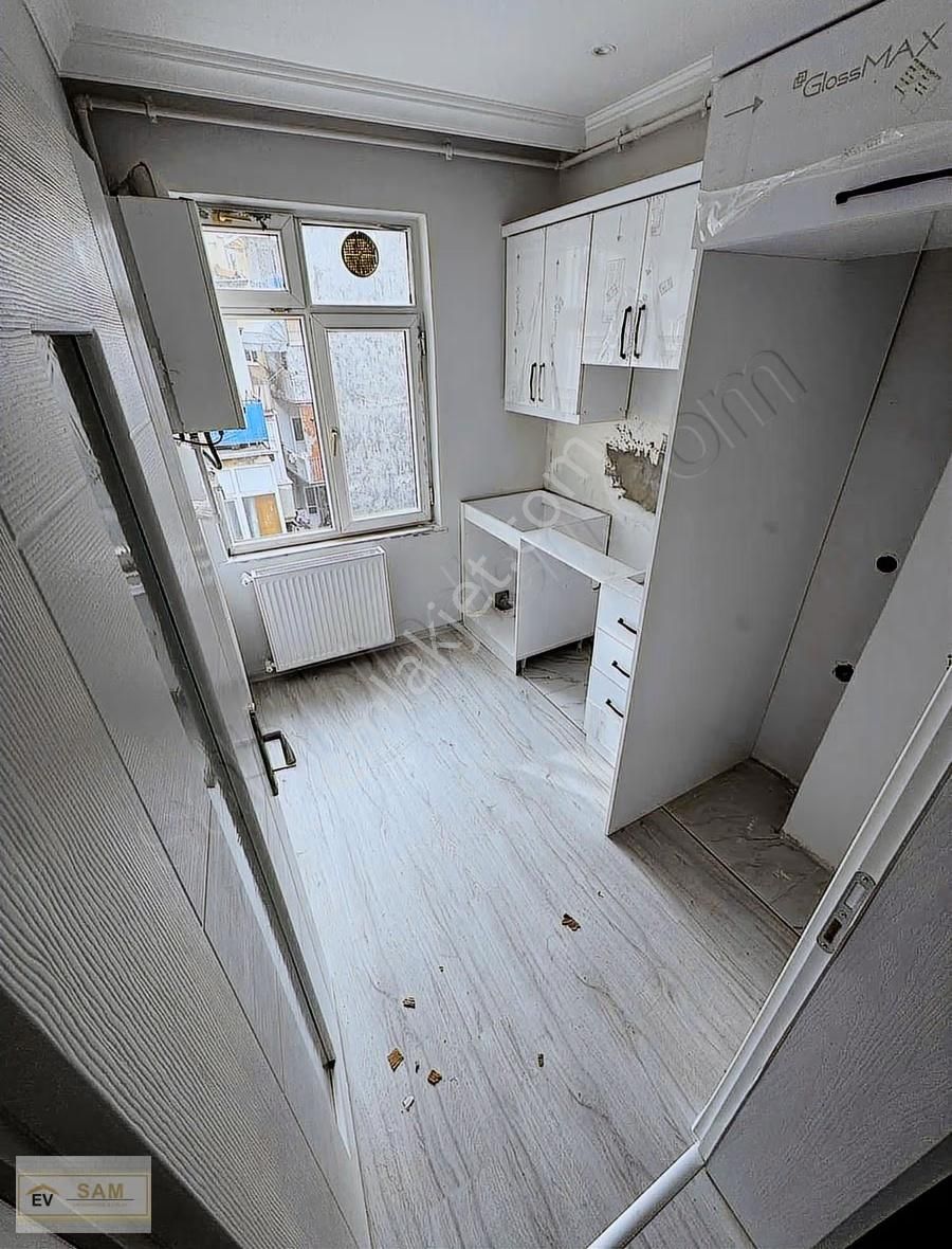 Evsam Emlaktan | Rasathane'de 2+1 Satılık Daire - Görsel 11