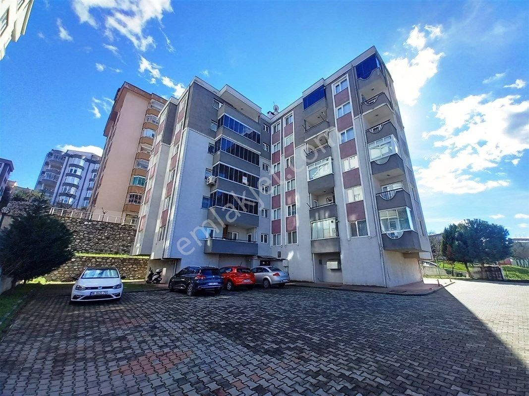 Bursa Nilüfer Üçevler De Site İçi Kiralık 3.kat 3+1 Daire 28.000 Tl