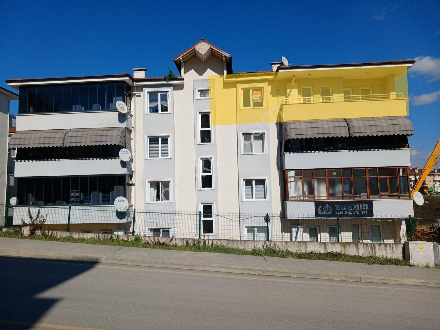 Adapazarı 15 Temmuz Camili’de 3+1 Kiralık Daire - Görsel 3