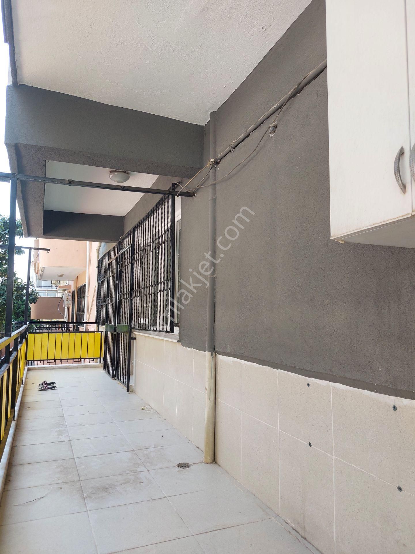 İşçievlerinde Yüksek Zemin Çift Balkonlu Doğalgazlı 120m2 3+1 - Görsel 12