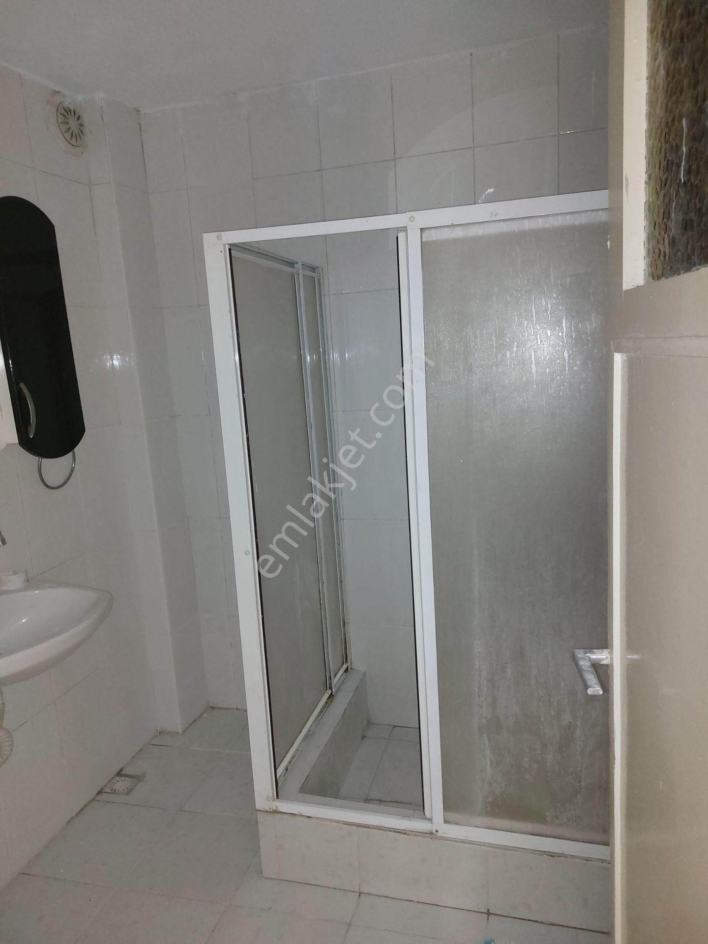İşçievlerinde Yüksek Zemin Çift Balkonlu Doğalgazlı 120m2 3+1 - Görsel 26