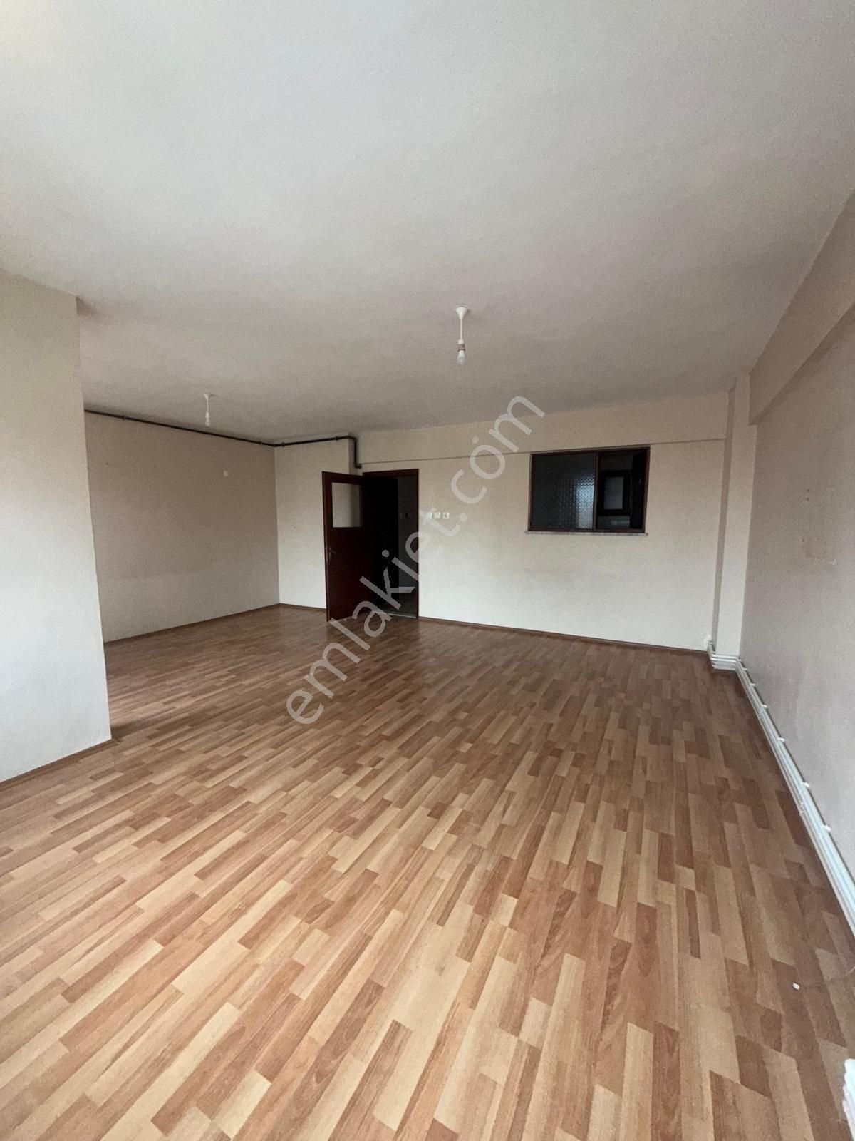 Dikkaldırım Cd Üzerinde Kiralık Fırsat Daire - Görsel 14