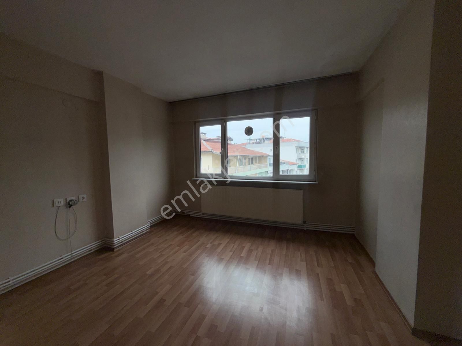 Dikkaldırım Cd Üzerinde Kiralık Fırsat Daire - Görsel 9