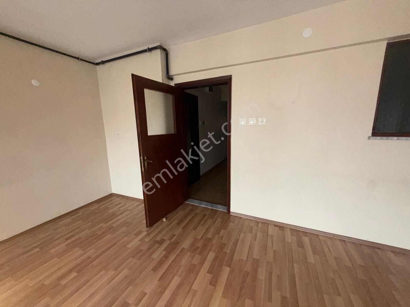 Dikkaldırım Cd Üzerinde Kiralık Fırsat Daire - Görsel 11