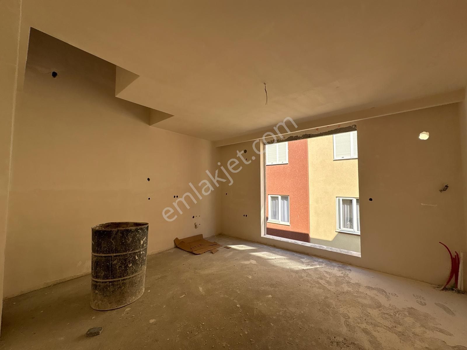 Maltepe Küçükyalı'da Sıfır Binada Satılık 3+1 Dubleks Dairemiz