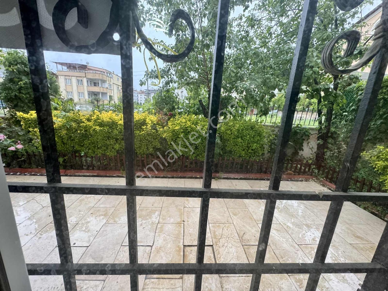 Güvenevlerde Kiralık 3+1 Bahçeli Giriş Kat Daire - Görsel 7