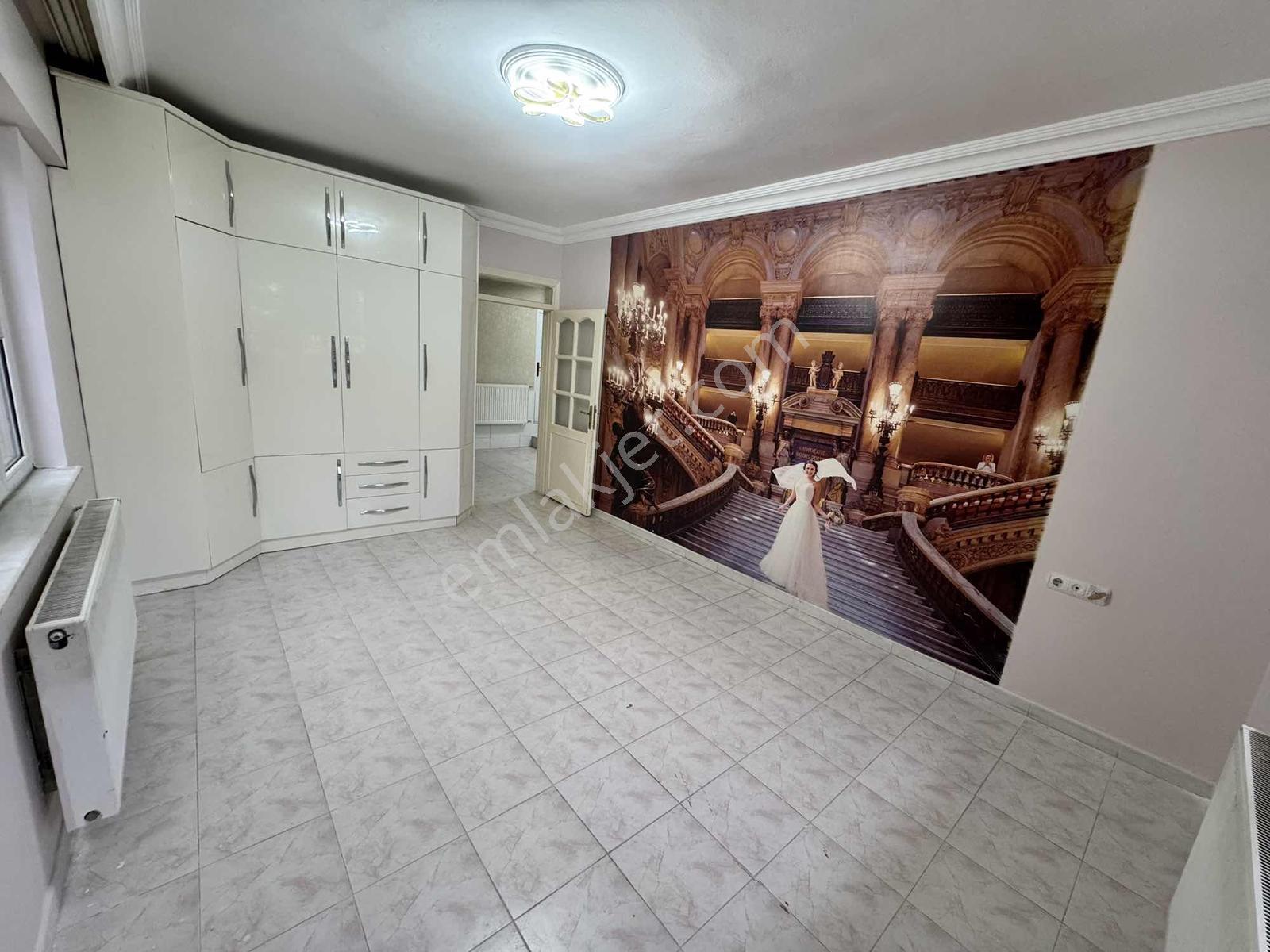 Güvenevlerde Kiralık 3+1 Bahçeli Giriş Kat Daire - Görsel 6