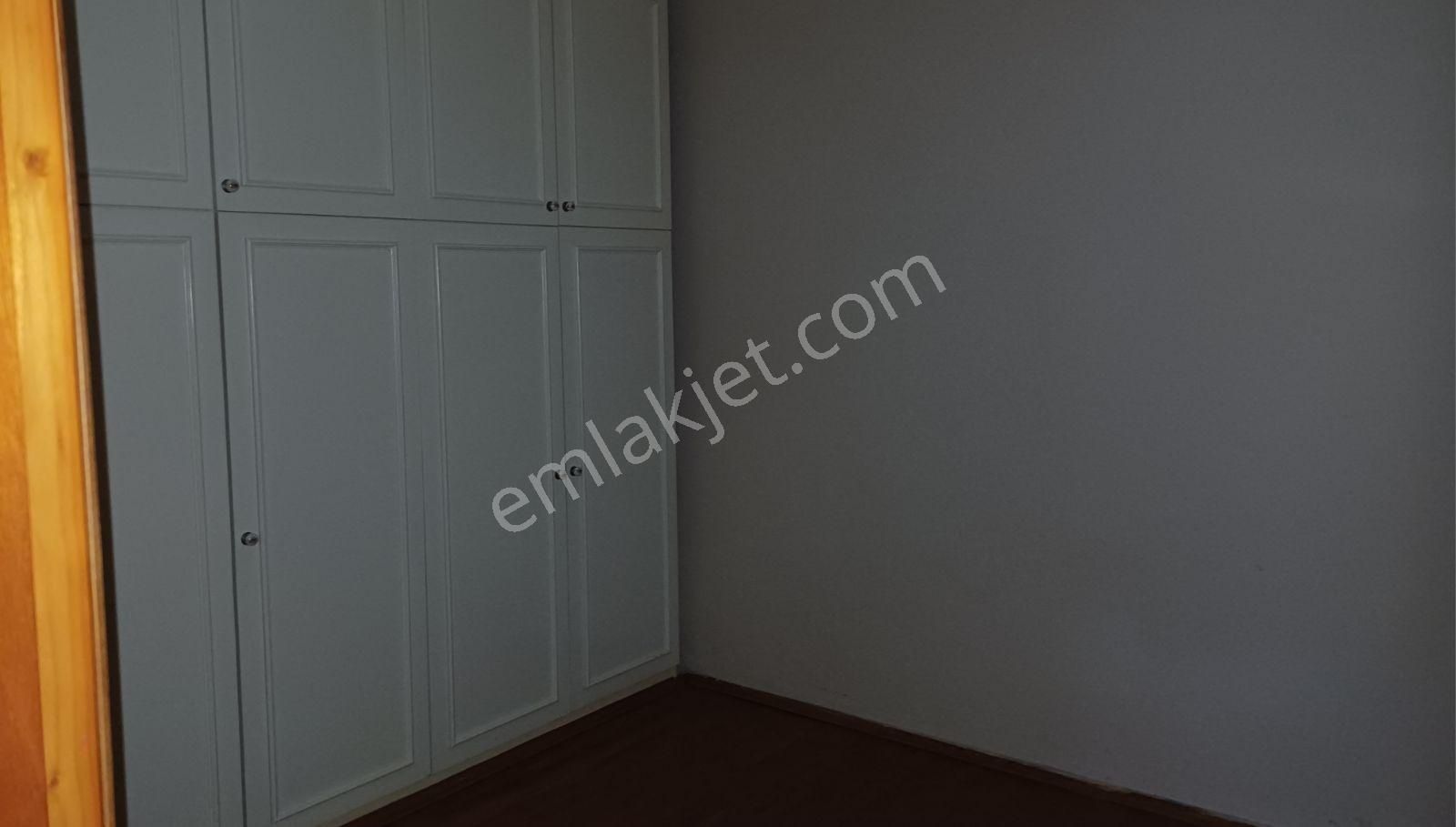 Atatürk Caddesinde Kiralık 4+1 Daire Veya Ofis - Görsel 7