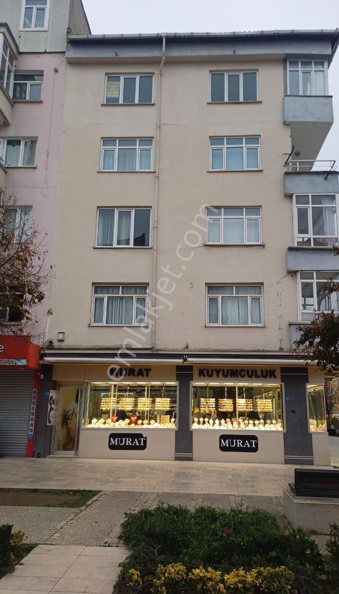 Atatürk Caddesinde Kiralık 4+1 Daire Veya Ofis