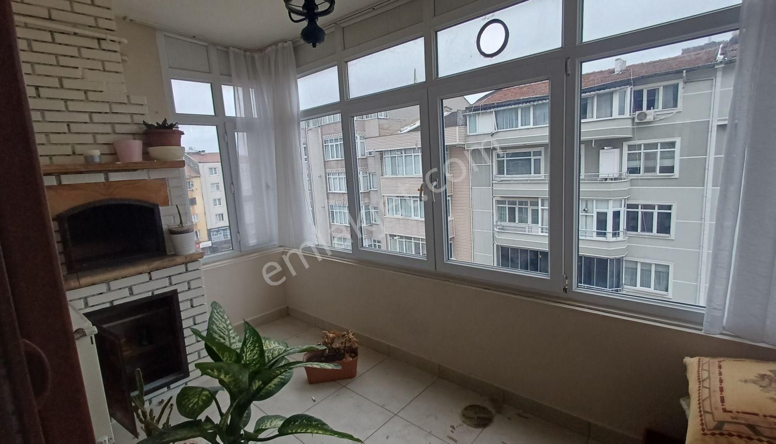 Atatürk Caddesinde Kiralık 4+1 Daire Veya Ofis - Görsel 15