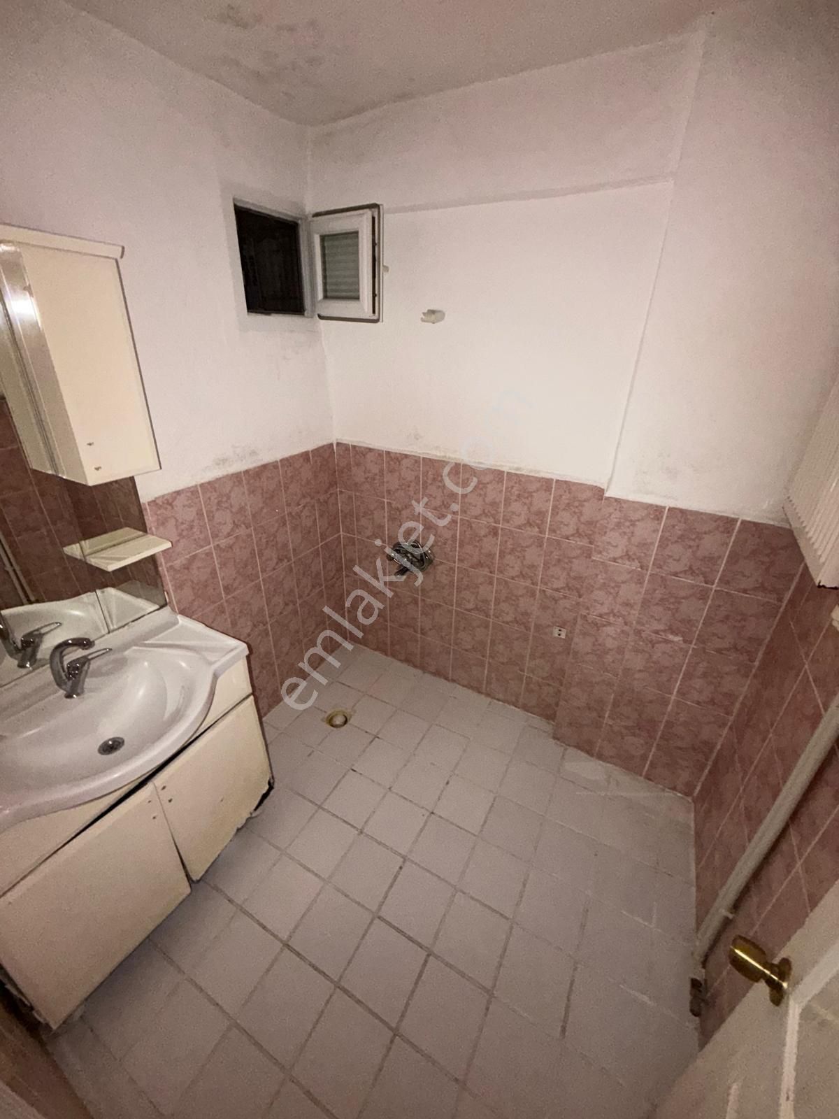 Tandoğan Mah Merkeze Yakın 3+1 Ara Kat Ön Cephe Kiralık - Görsel 26