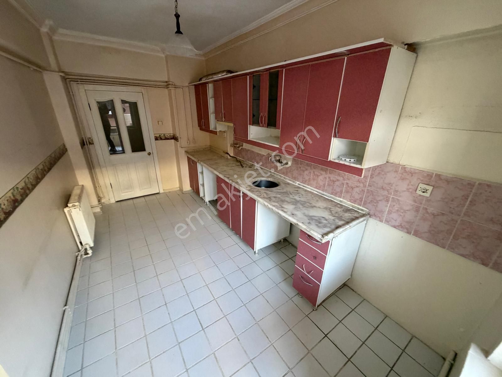 Tandoğan Mah Merkeze Yakın 3+1 Ara Kat Ön Cephe Kiralık - Görsel 7