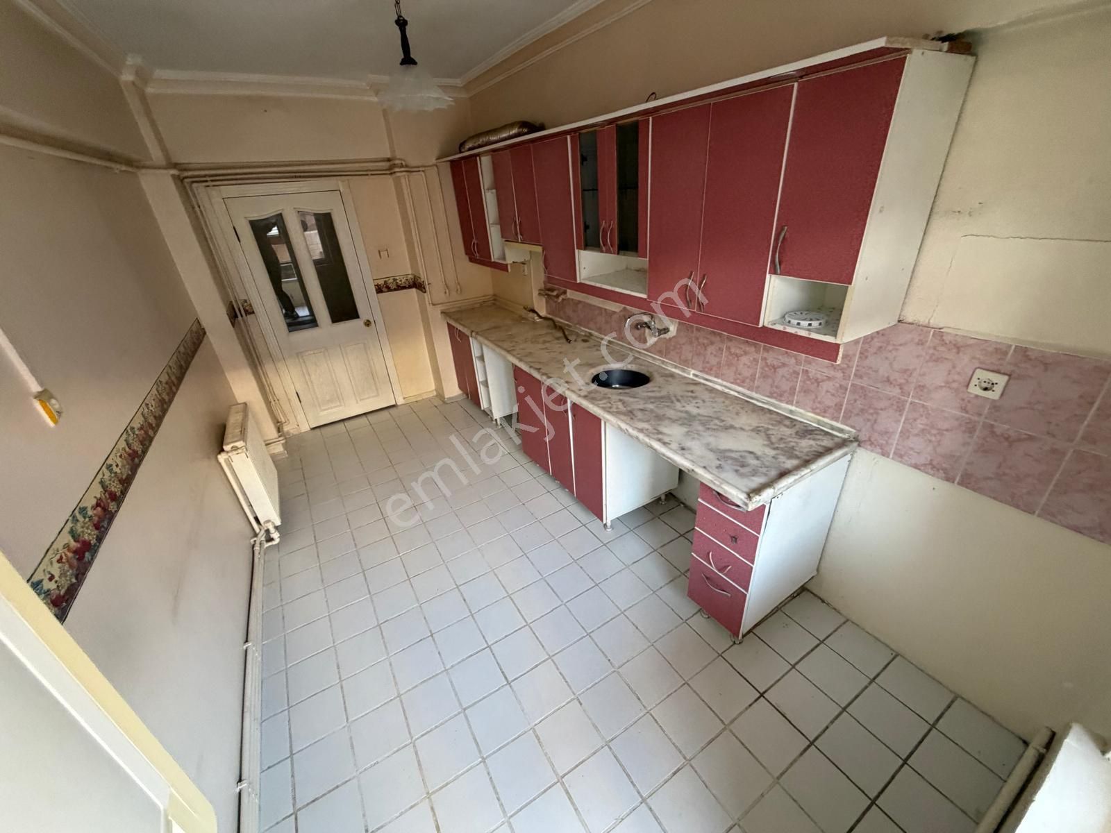 Tandoğan Mah Merkeze Yakın 3+1 Ara Kat Ön Cephe Kiralık - Görsel 6