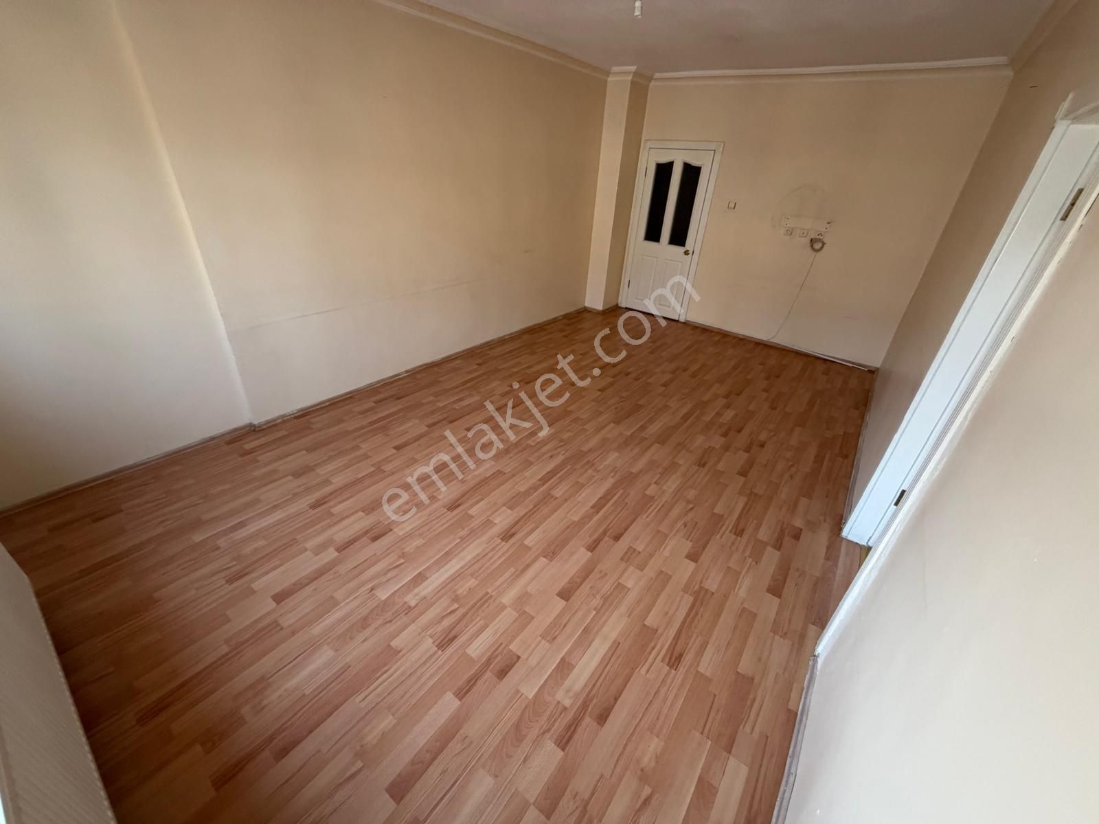 Tandoğan Mah Merkeze Yakın 3+1 Ara Kat Ön Cephe Kiralık - Görsel 9