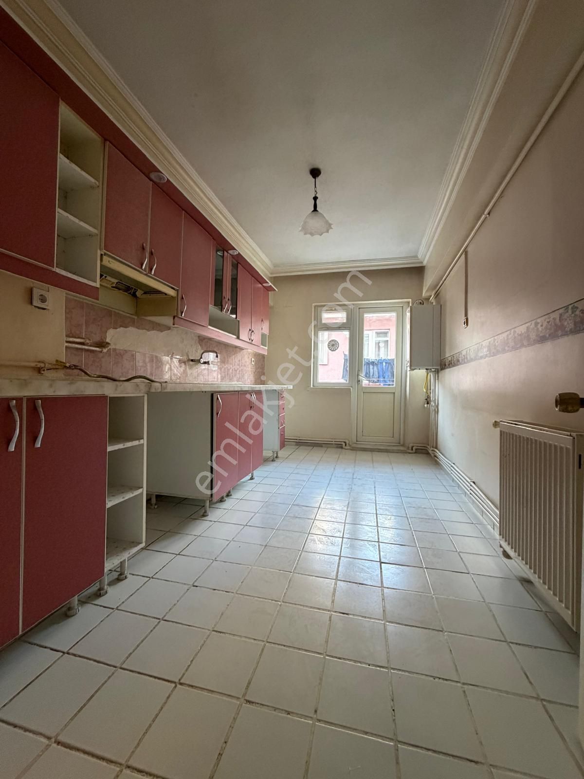 Tandoğan Mah Merkeze Yakın 3+1 Ara Kat Ön Cephe Kiralık