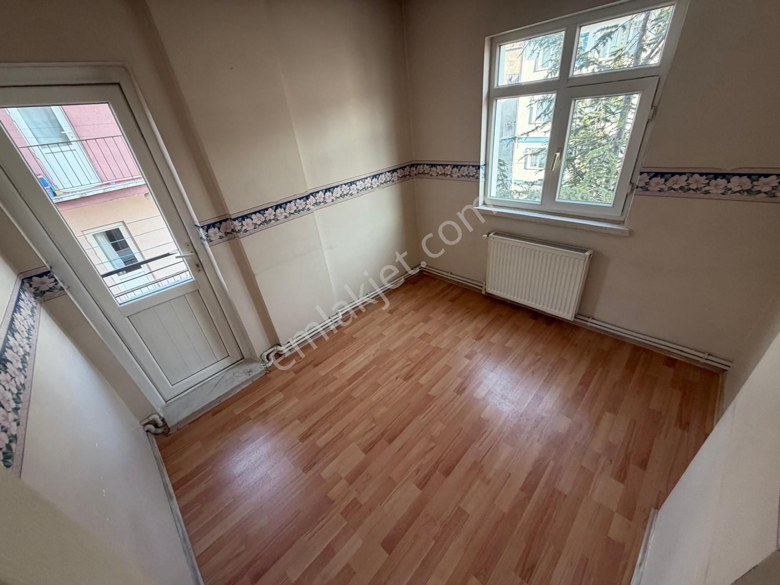 Tandoğan Mah Merkeze Yakın 3+1 Ara Kat Ön Cephe Kiralık - Görsel 10