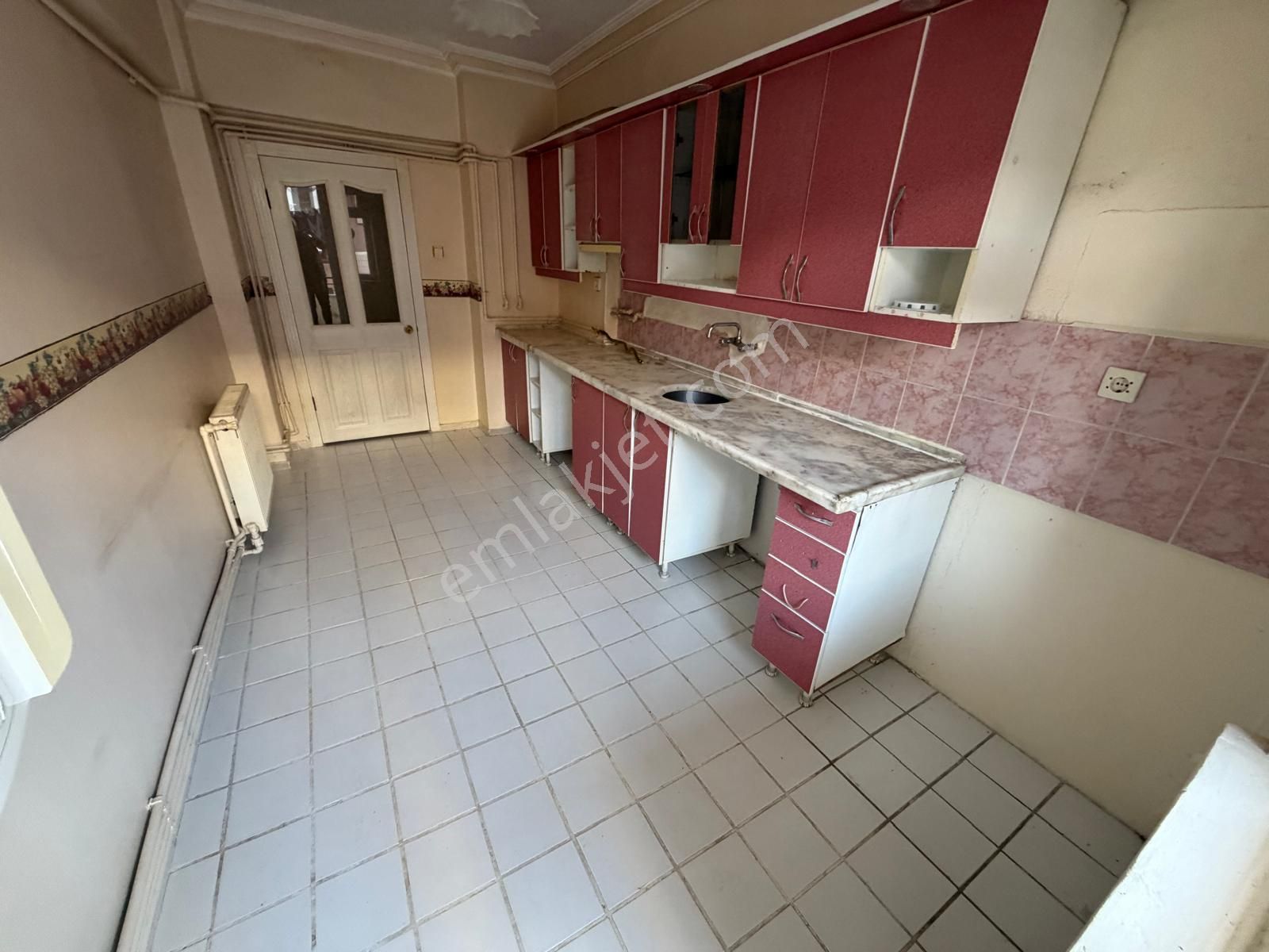 Tandoğan Mah Merkeze Yakın 3+1 Ara Kat Ön Cephe Kiralık - Görsel 2