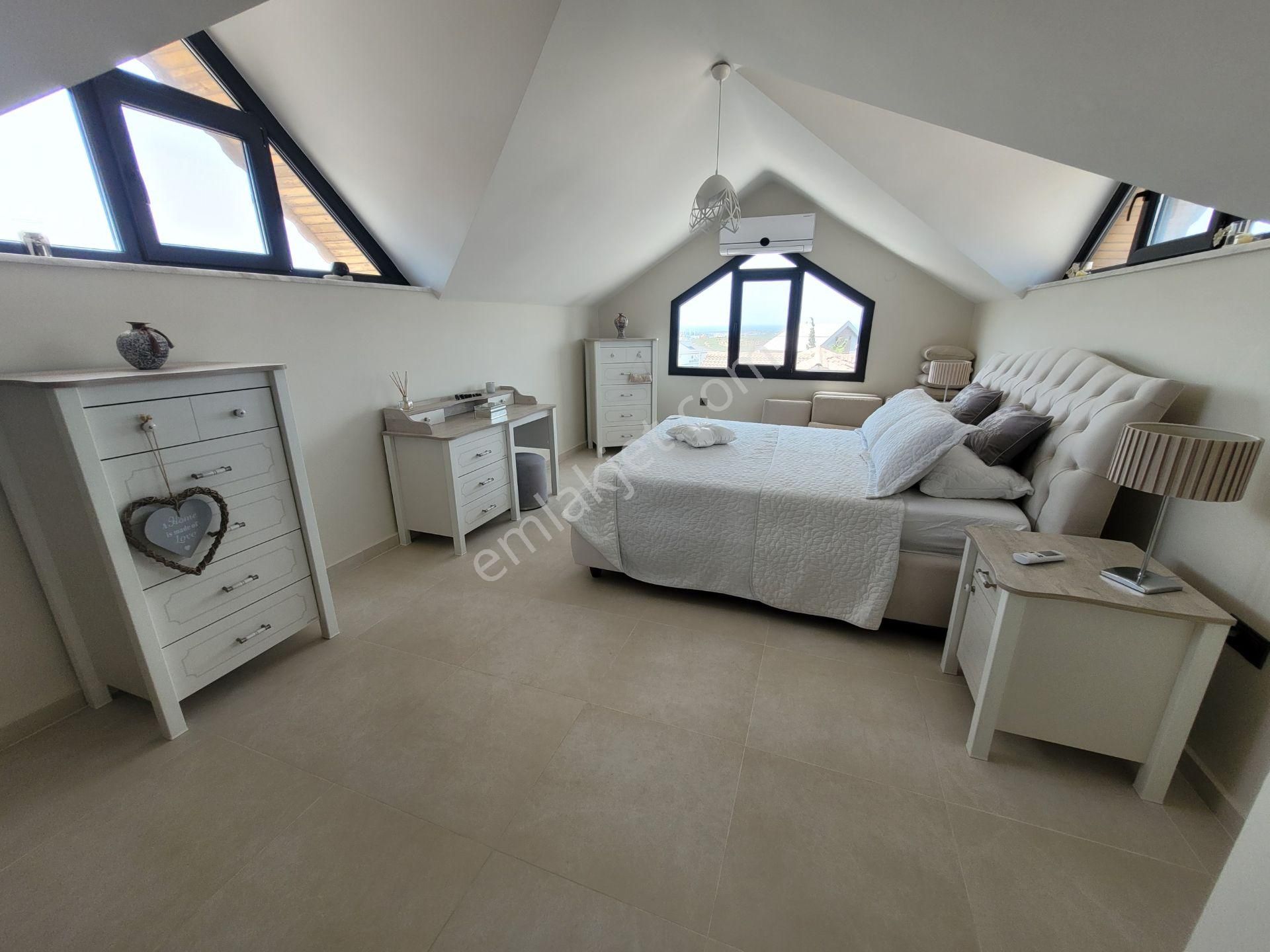 Didim Taş Evler Mevkiinde Tam Müstakil Deniz Ve Gün Batımı Manzaralı Triplex Villa - Görsel 28