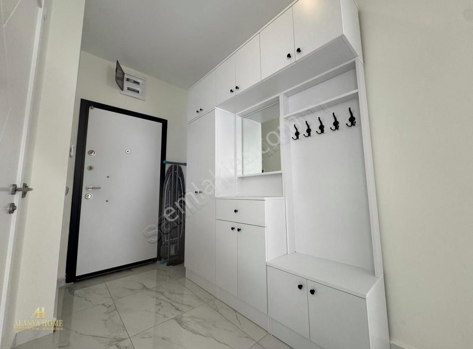 Oba' Full Aktivite 1+1 Full Eşyalı Çift Balkonlu Havuz Manzaralı - Görsel 13