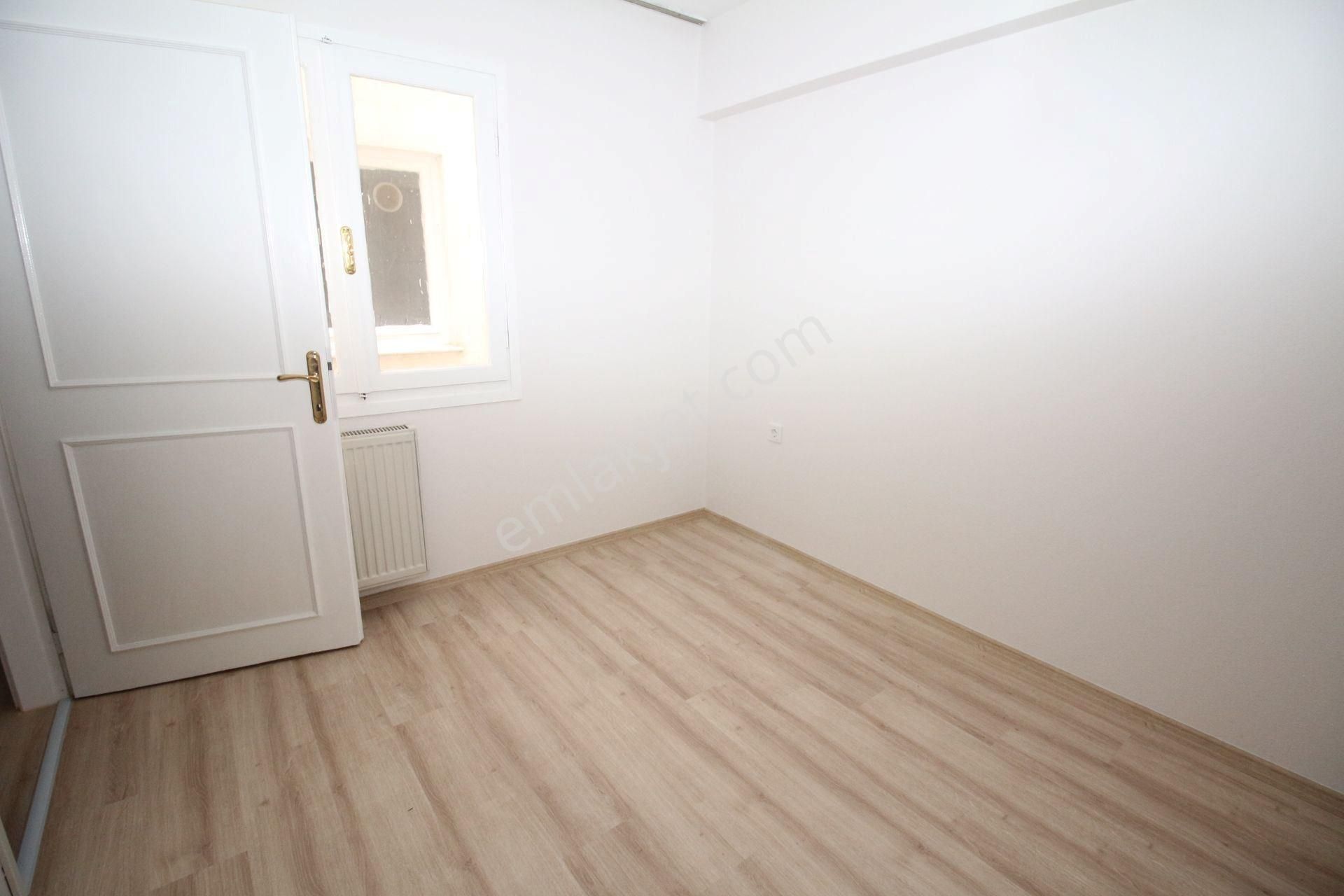 Polat Cad. Yakını Arakat Doğalgazlı Geniş Daire - Görsel 23