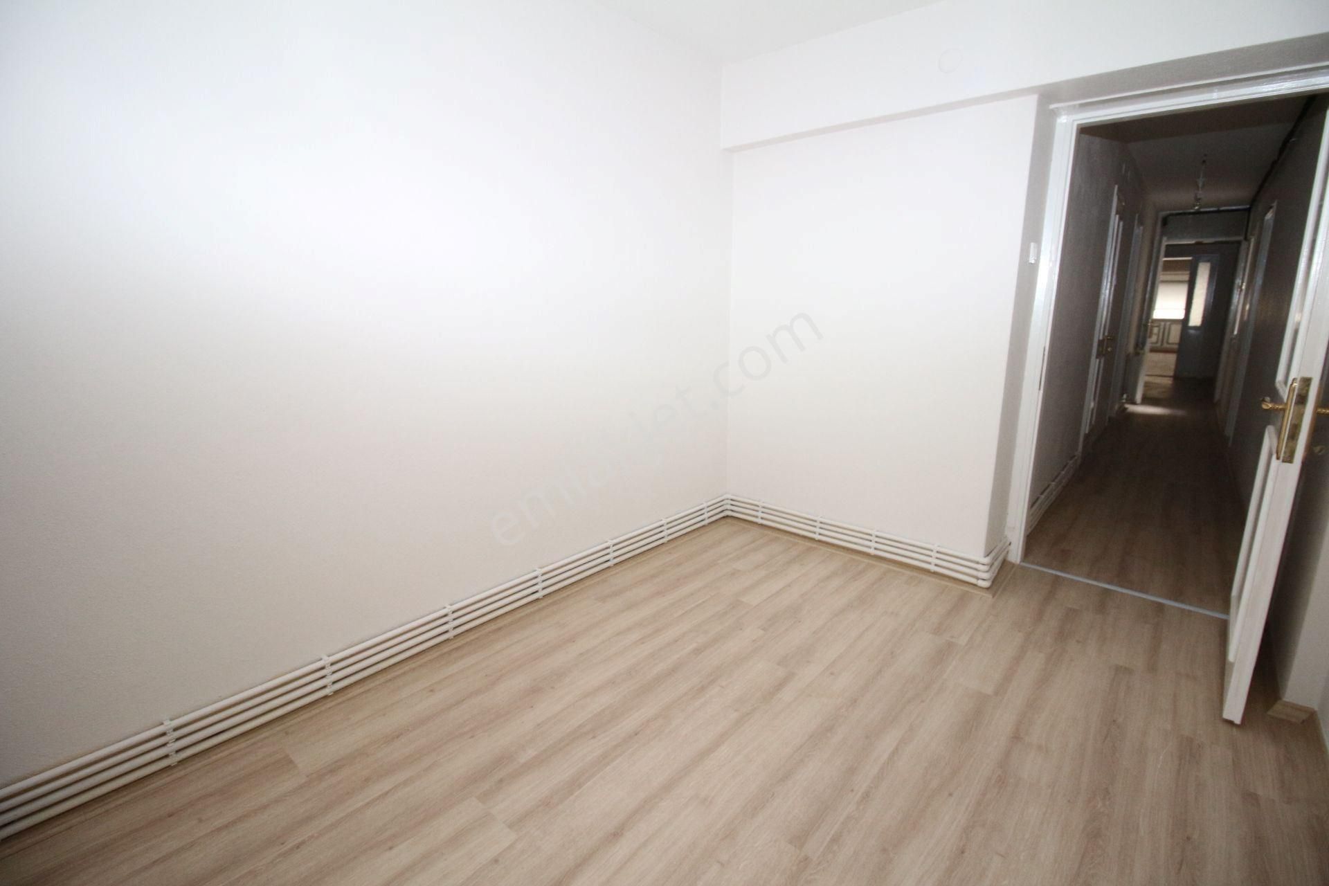 Polat Cad. Yakını Arakat Doğalgazlı Geniş Daire - Görsel 35