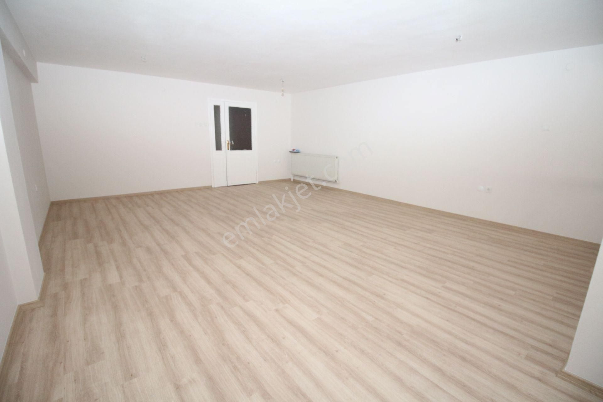 Polat Cad. Yakını Arakat Doğalgazlı Geniş Daire - Görsel 6