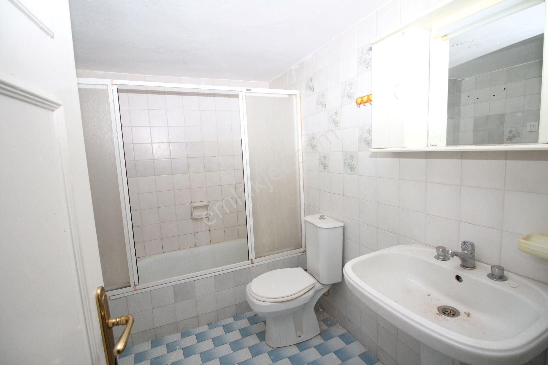 Polat Cad. Yakını Arakat Doğalgazlı Geniş Daire - Görsel 18