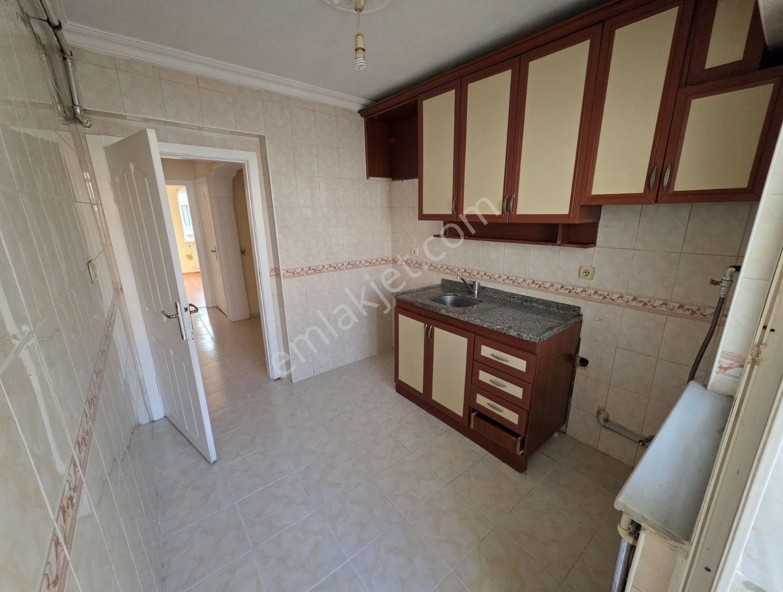 Şeyhsinan Muhtarlığı Civari 3+1 135m² Asansörlü İskanlı Daire!!! - Görsel 17