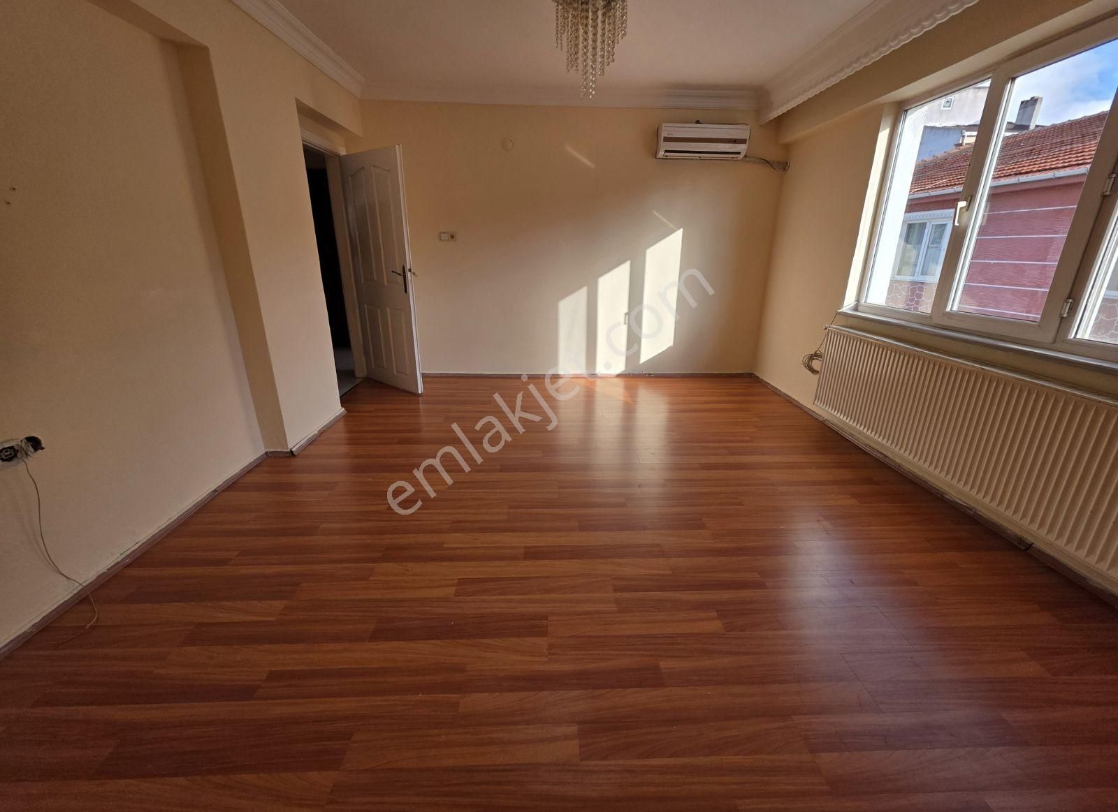 Şeyhsinan Muhtarlığı Civari 3+1 135m² Asansörlü İskanlı Daire!!!
