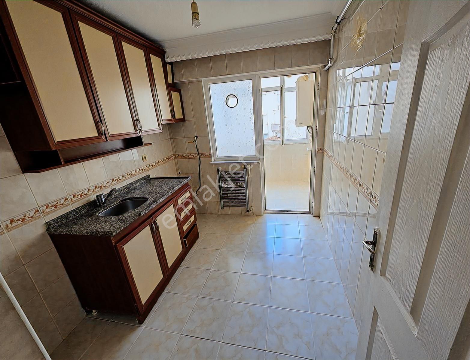 Şeyhsinan Muhtarlığı Civari 3+1 135m² Asansörlü İskanlı Daire!!! - Görsel 6