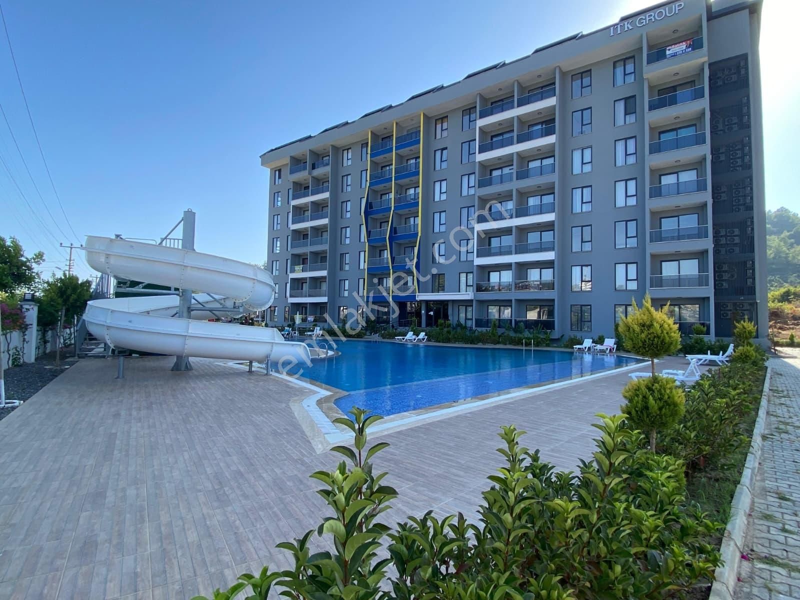 Familypark Sitesinde Full Eşyalı 1+1 Köşe Daire