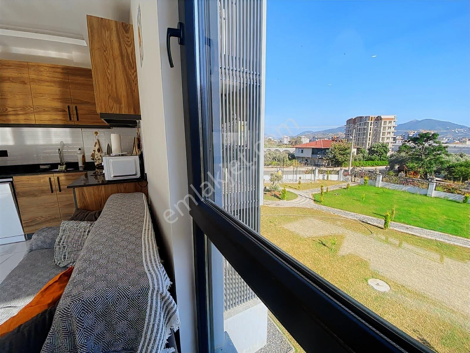 Familypark Sitesinde Full Eşyalı 1+1 Köşe Daire - Görsel 11