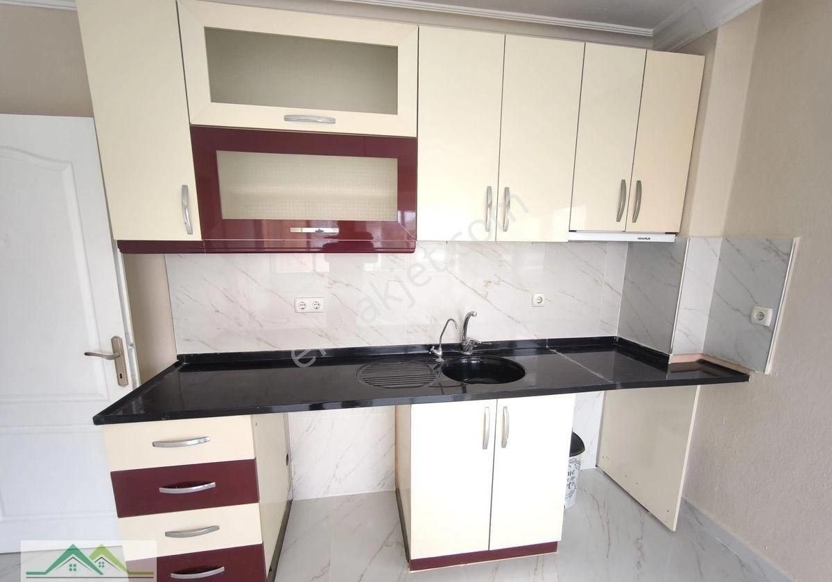 Seferihisar Ürkmez’de Satılık Ara Kat Masrafsız 2 + 1 Daire - Görsel 17