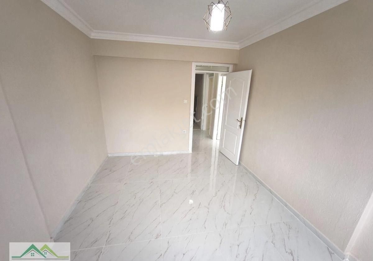 Seferihisar Ürkmez’de Satılık Ara Kat Masrafsız 2 + 1 Daire - Görsel 15