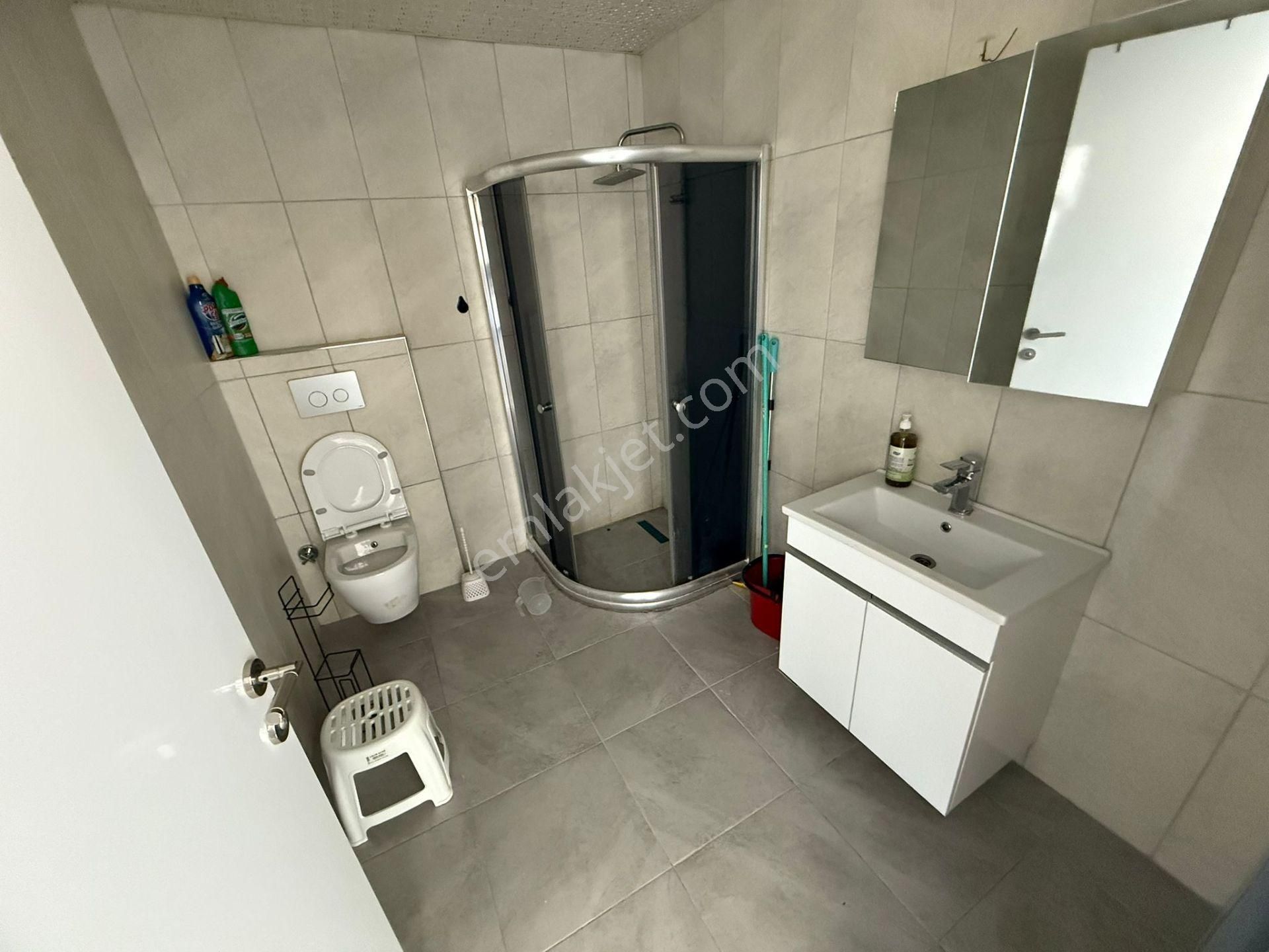 Nek Tower Plazada Güvenlikli Manzaralı 1+1 Satılık Home Ofis - Görsel 6