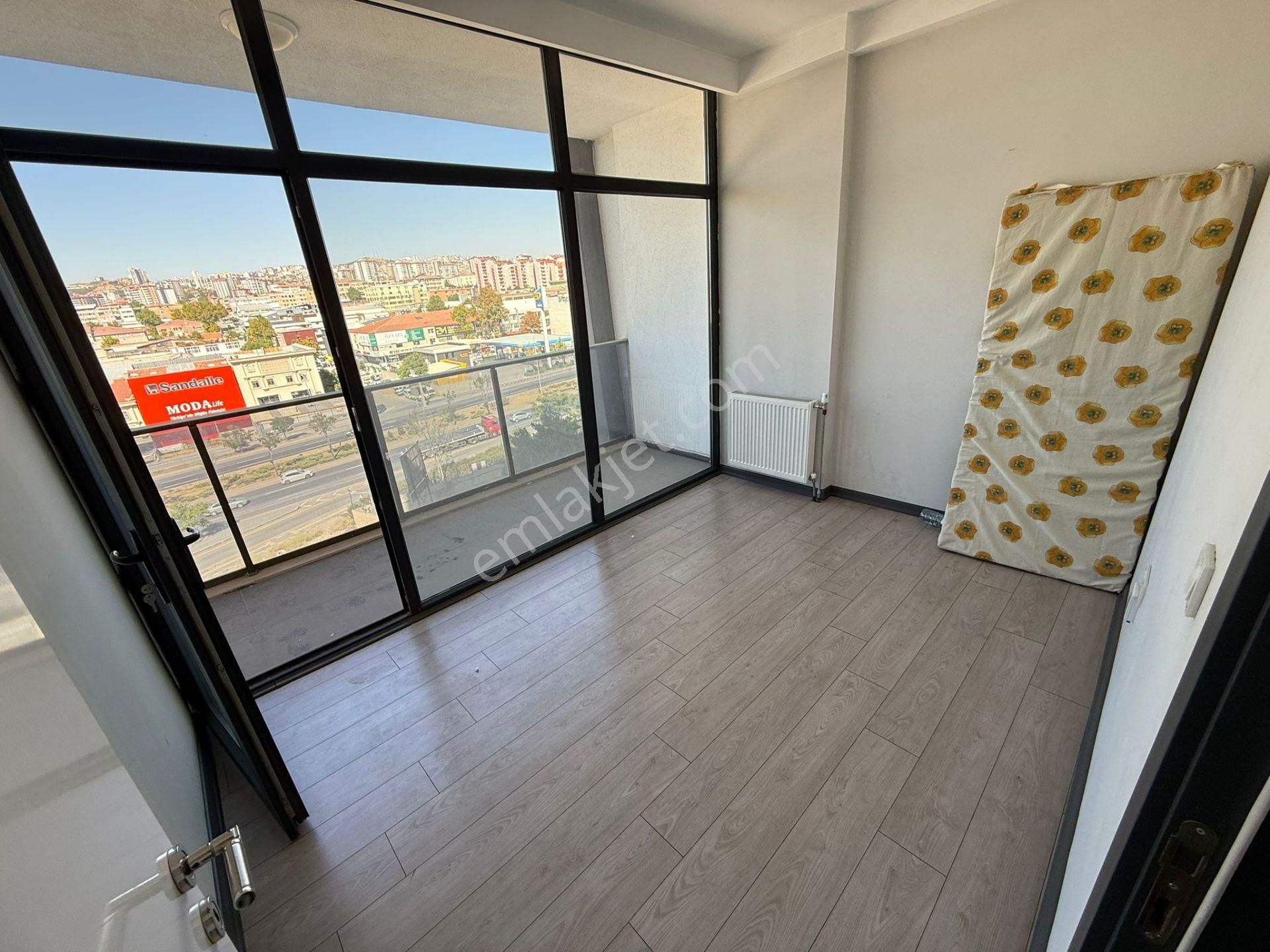 Nek Tower Plazada Güvenlikli Manzaralı 1+1 Satılık Home Ofis - Görsel 5