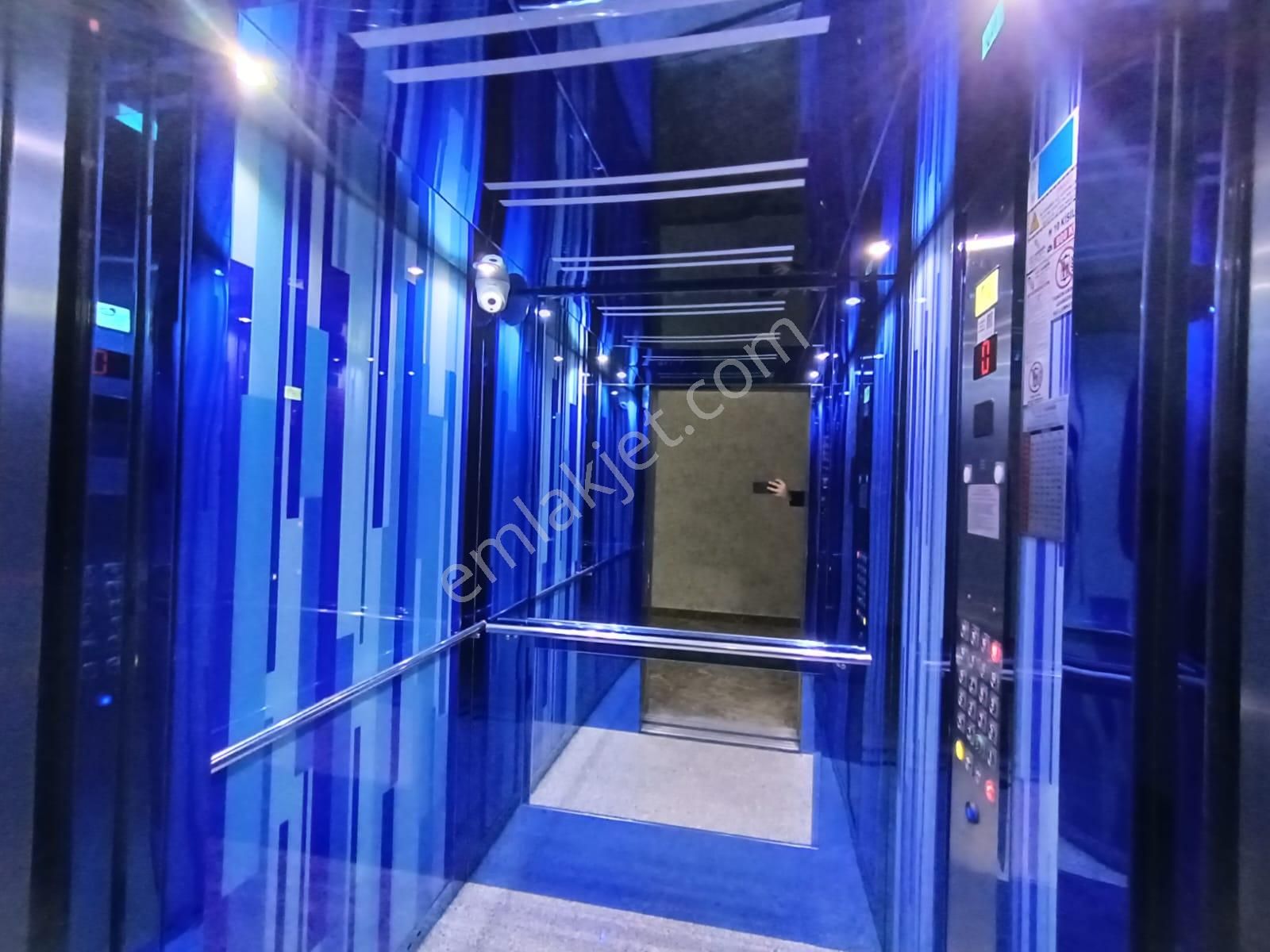 Nek Tower Plazada Güvenlikli Manzaralı 1+1 Satılık Home Ofis - Görsel 14