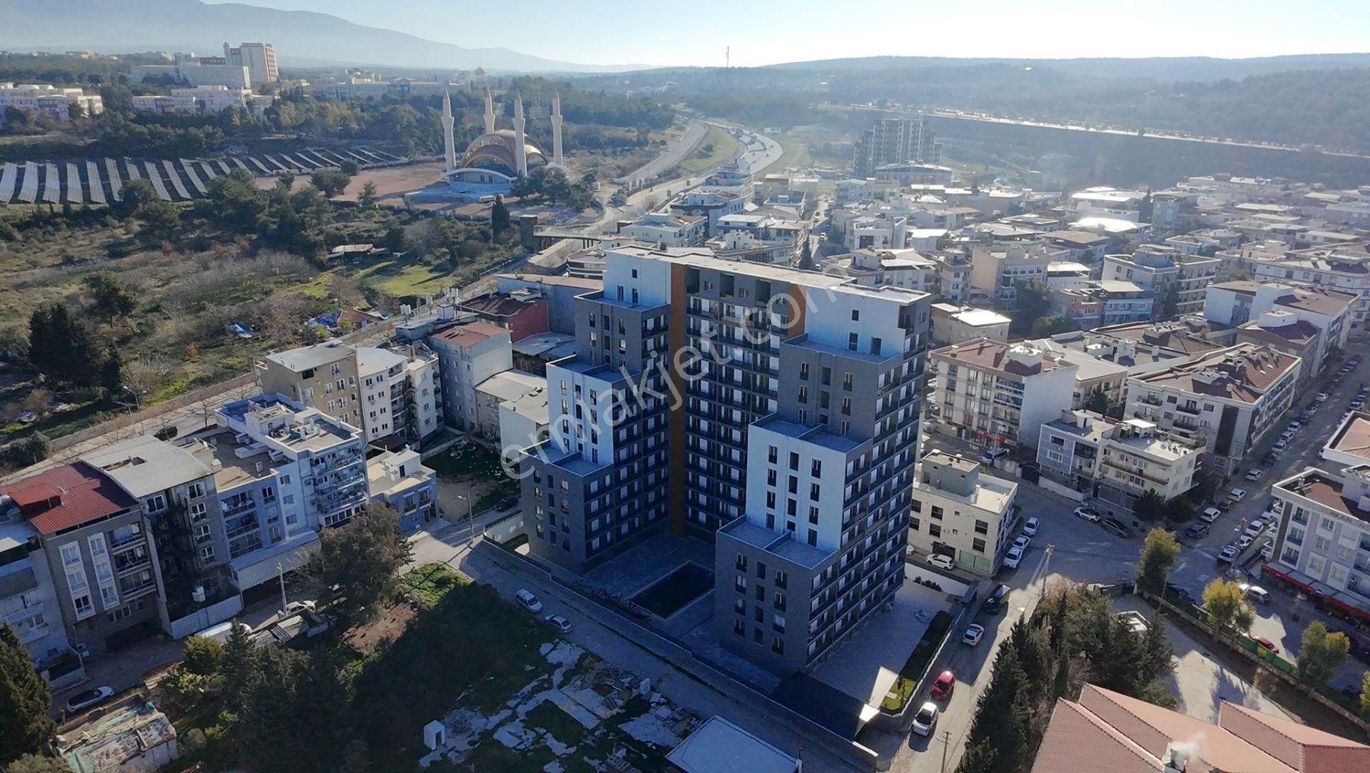 Havuzlu Site İçerisinde Sıfır Eşyalı Sıfır Lüks 1+1 Daire - Görsel 3