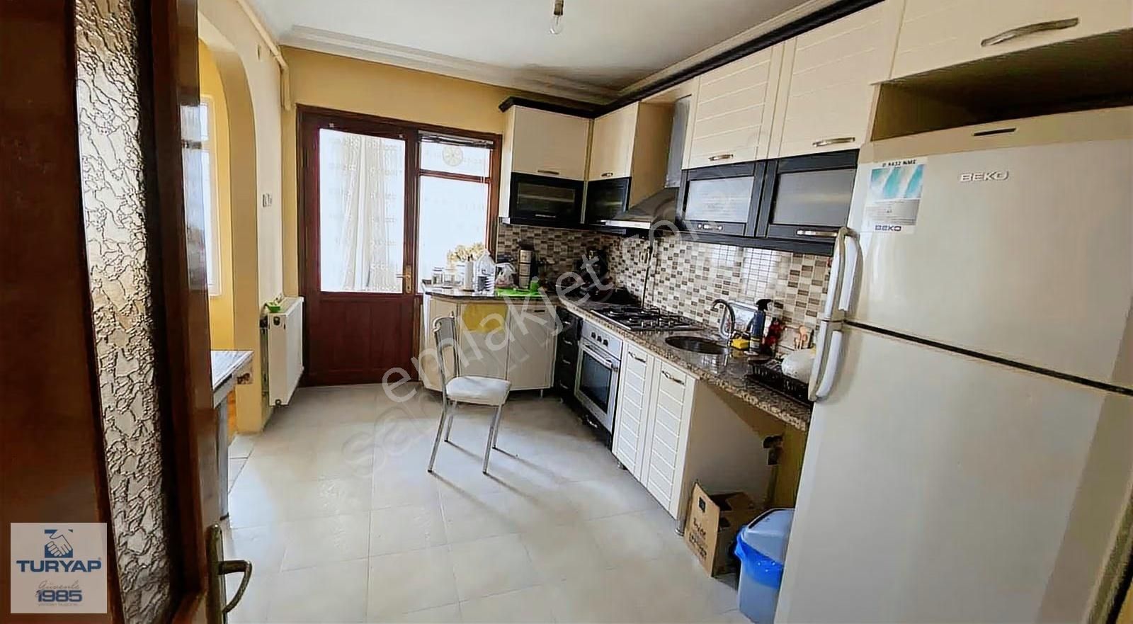 Adnan Menderes Te 2.kat Asansörlü 3.+1 Daire - Görsel 18