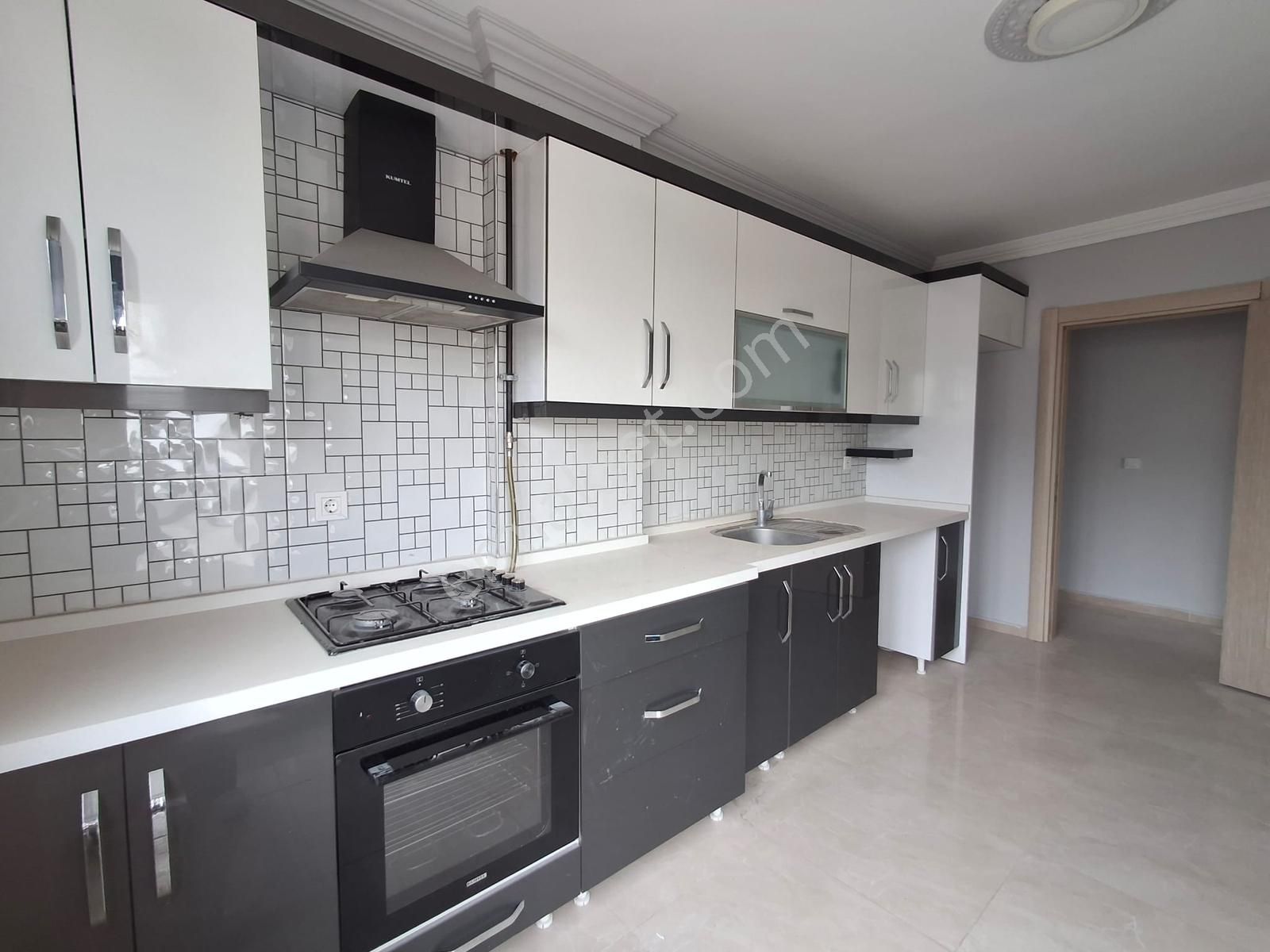 Bal Gayrimenkul- Barbarosta Arakat Asansörlü 3+1 Daire