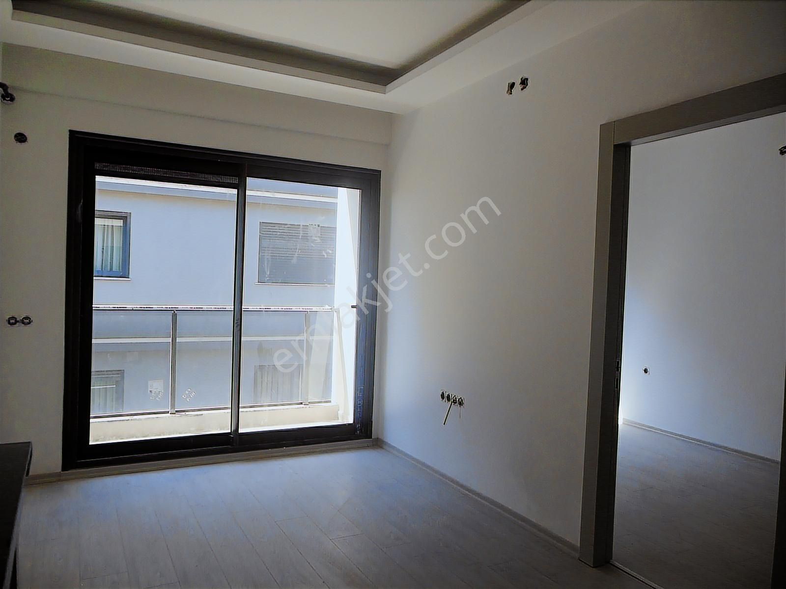 Bal Gayrimenkul-barbarosta Arakat Asansörlü Yatırımlık 1+1 Daire - Görsel 4