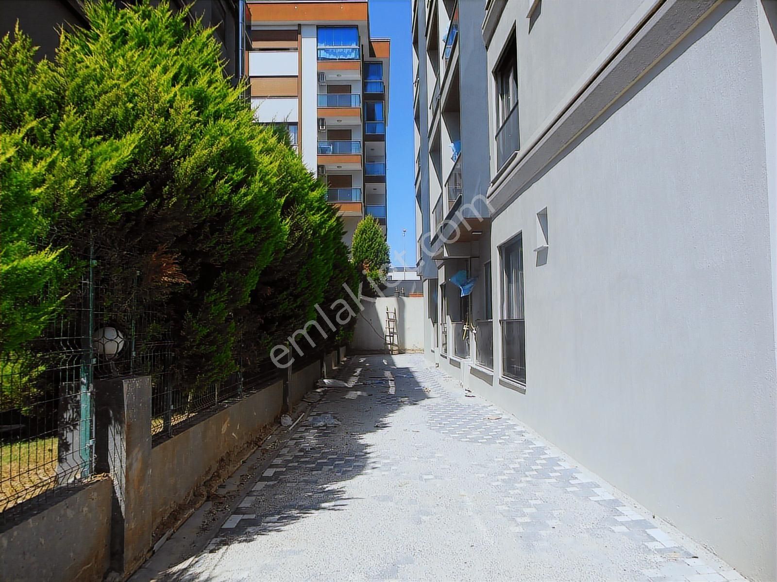 Bal Gayrimenkul-barbarosta Arakat Asansörlü Yatırımlık 1+1 Daire - Görsel 8