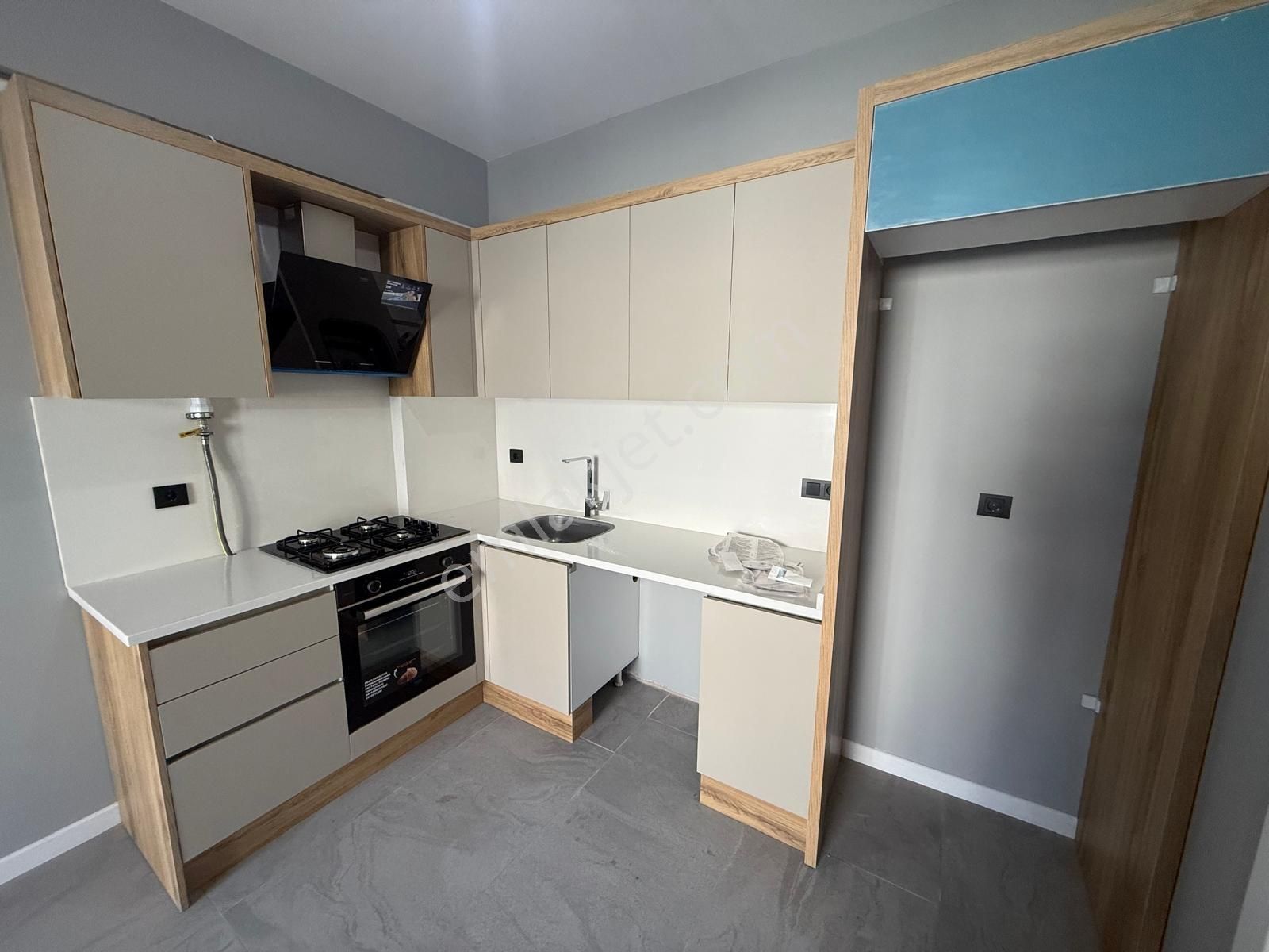 Bal Gayrimenkul- Barbarosta Özel Konsept Muhteşem 1+1 Daire