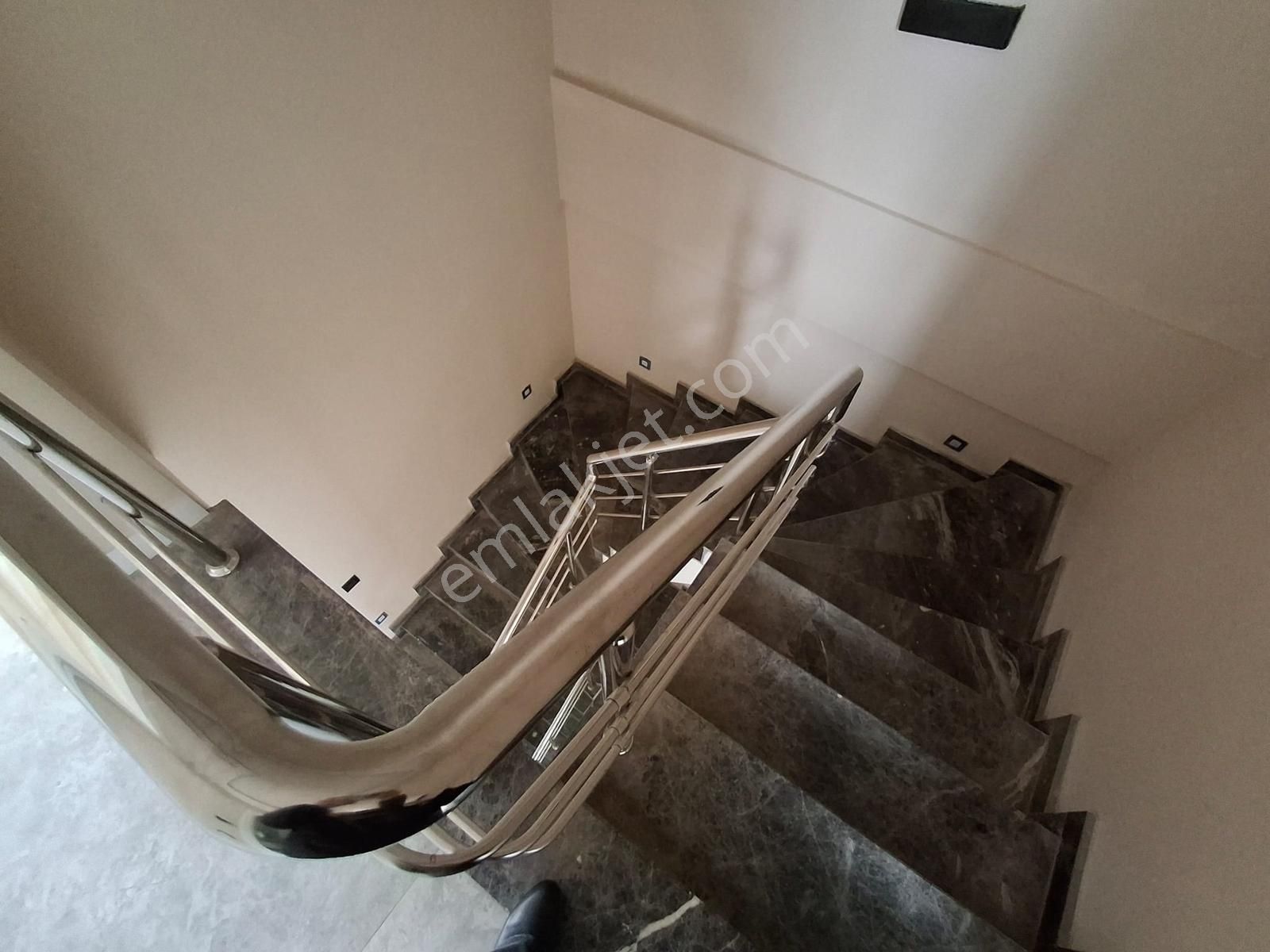 Bal Gayrimenkul- Cüneytbeyde Bağımsız Giriş Otoparklı 4+1 Villa - Görsel 27
