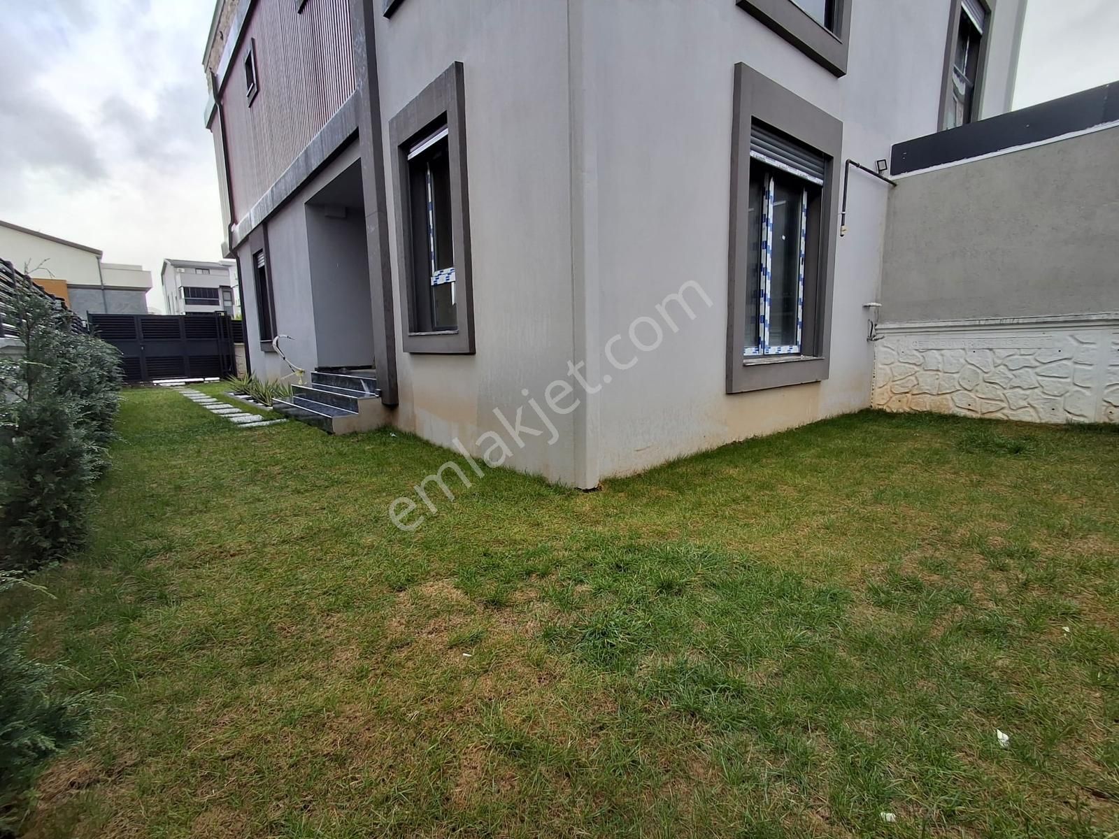 Bal Gayrimenkul- Cüneytbeyde Bağımsız Giriş Otoparklı 4+1 Villa - Görsel 9